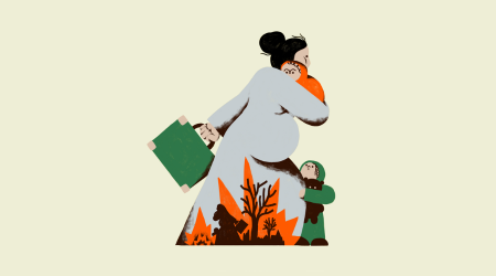 We zien een illustratie van een zwangere moeder met kind op de arm en aan de rok wegvluchten met een koffer in de hand. 