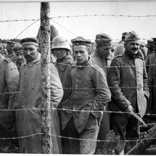 AVW_1916_10_13_Duitse krijgsgevangenen aan het westelijk front ter